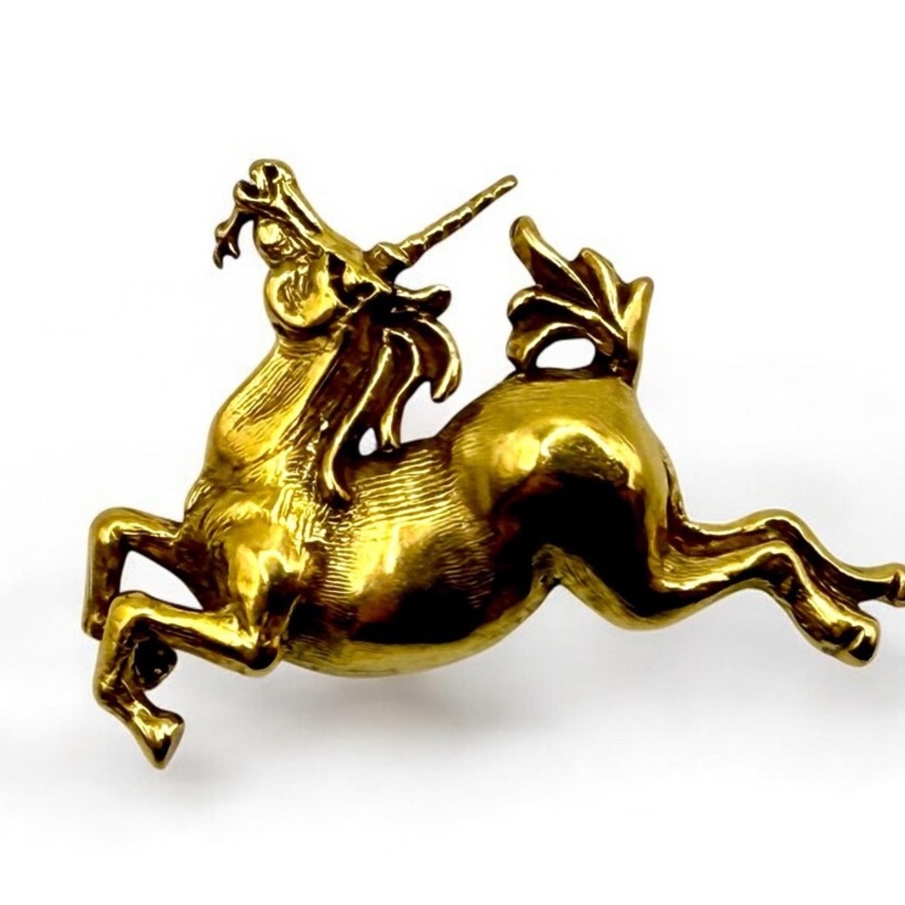 Mythical Jumping Unicorn Brooch Pendant Gold Tone Metropolitan Museum of Art